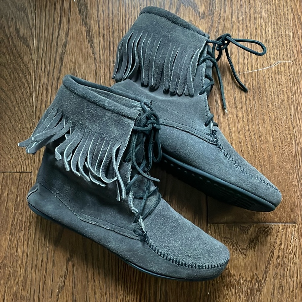Minnetonka Gray Suede Fringe Ankle Boot